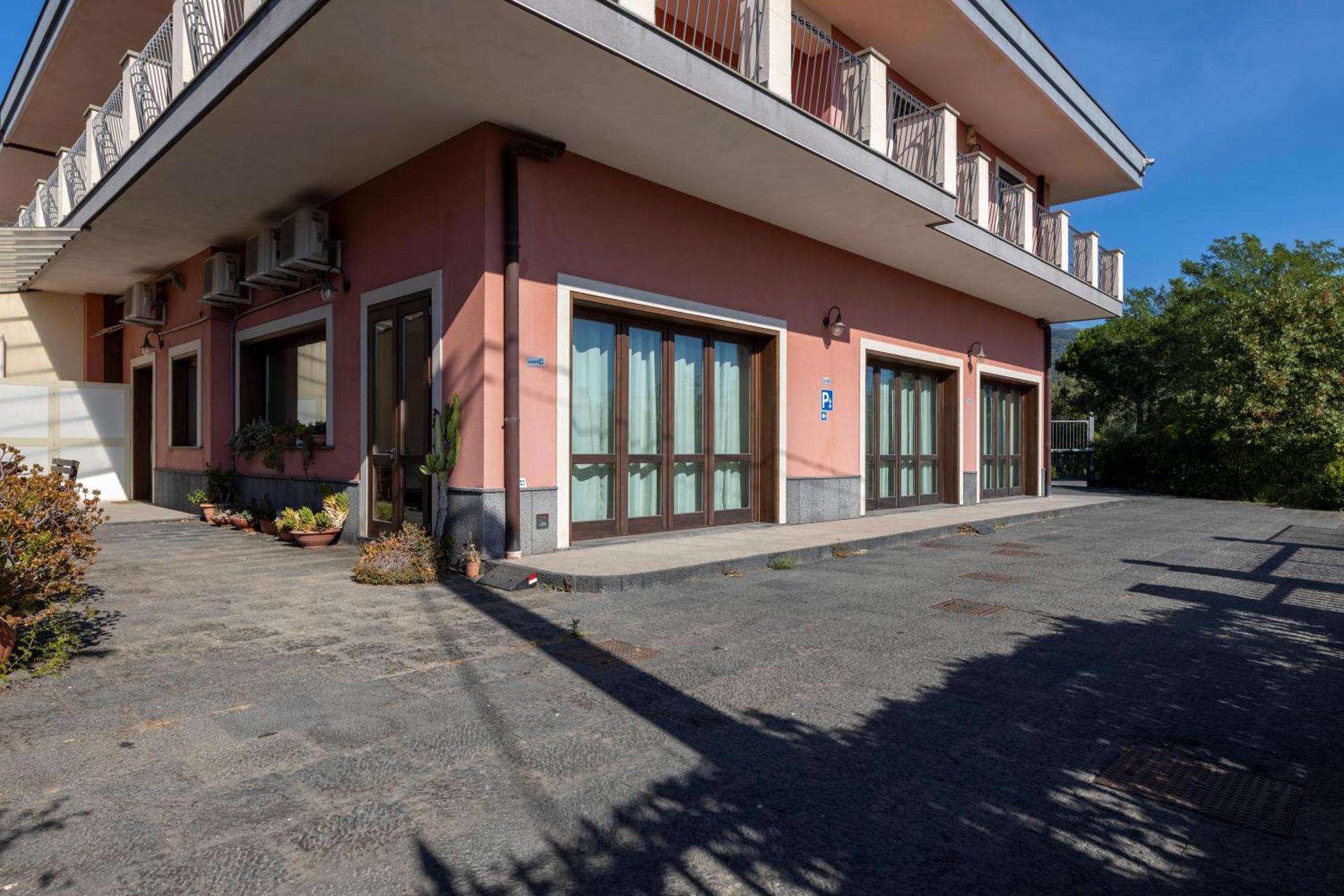Lodge Vulcano, Tra L'etna E Il Mare Zafferana Etnea